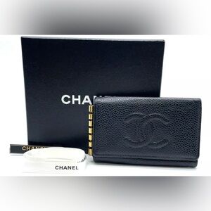 Authentic Chanel Caviar Black 6 key holder W/Box